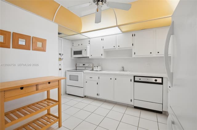 200 Diplomat Pkwy # 830, Hallandale Beach FL 33009 - Hallandale Beach, FL - Photo 4