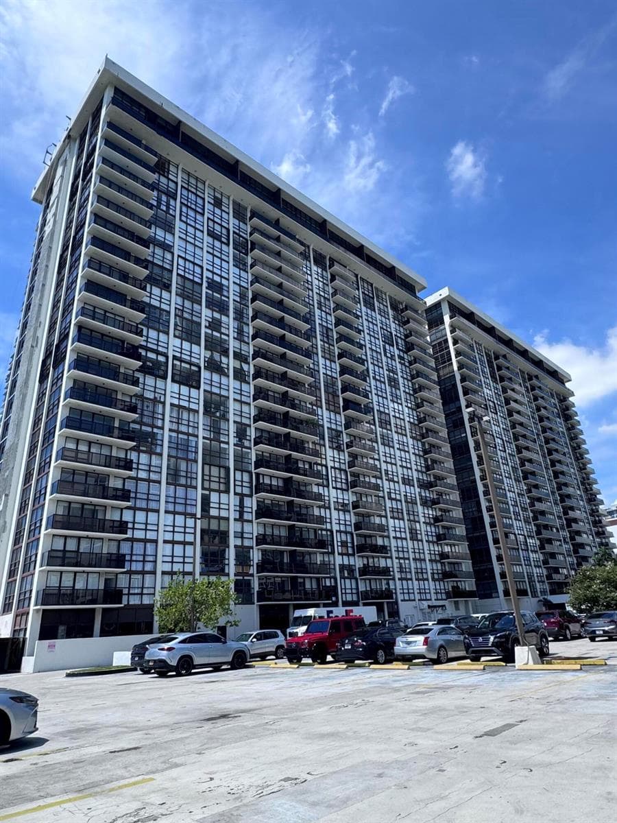 600 NE 36TH Street # 1112, Miami FL 33137 - Miami, FL - Photo 1