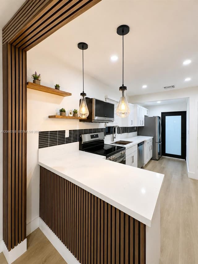 2415 NW 15th St, Miami FL 33125 - Miami, FL - Photo 5