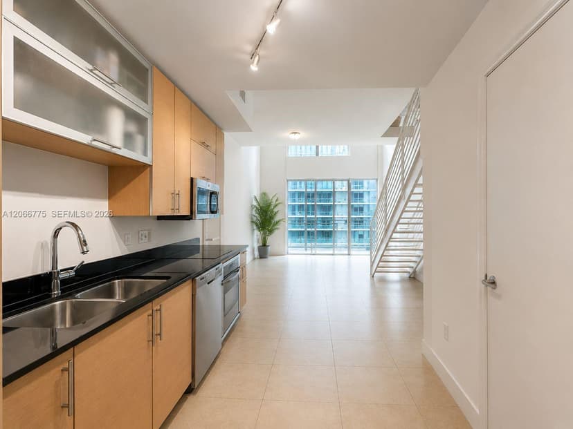 60 SW 13 ST # 2220, Miami FL 33130