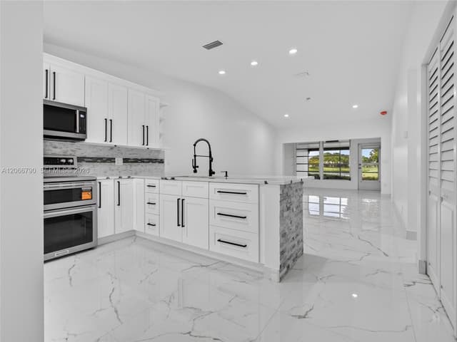 18956 Argosy Dr, Boca Raton FL 33496 - Boca Raton, FL - Photo 3