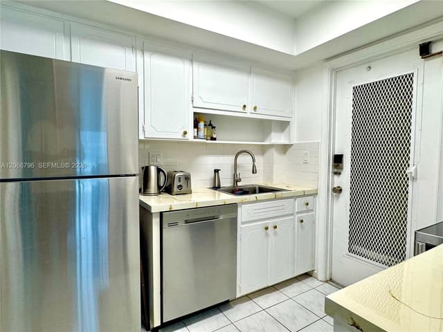 3000 NE 48th St # 203, Fort Lauderdale FL 33308 - Fort Lauderdale, FL - Photo 7