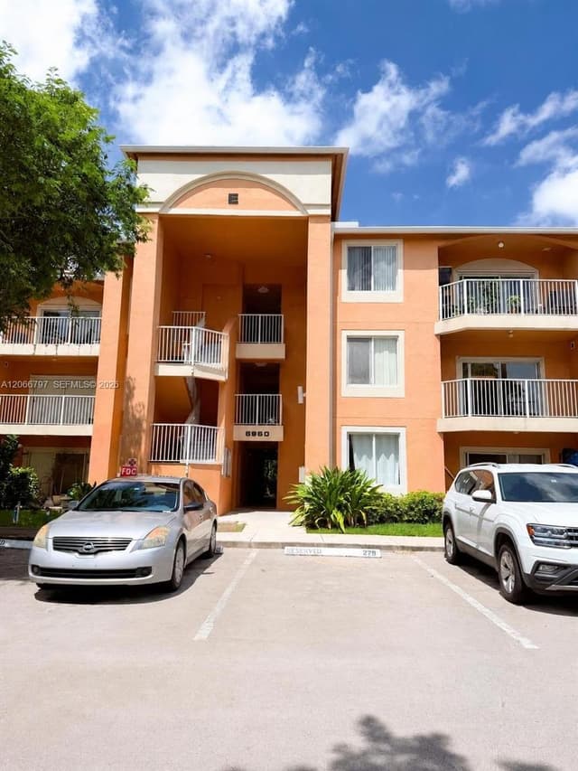 6960 SW 39th St # E102, Davie FL 33314 - Davie, FL - Photo 2