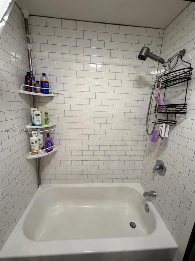 6960 SW 39th St # E102, Davie FL 33314 - Davie, FL - Photo 7