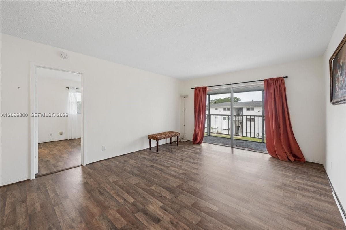1200 Hillcrest Ct # 315, Hollywood FL 33021 - Hollywood, FL - Photo 1