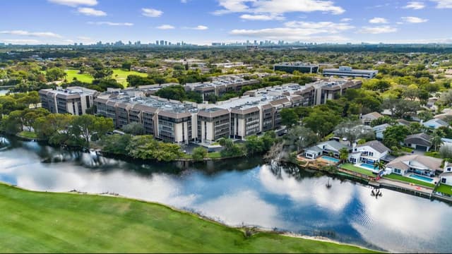 2800 N 46TH Avenue # A404, Hollywood FL 33021 - Hollywood, FL - Photo 2