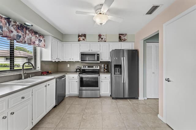 4869 Equestrian Road # A, Boynton Beach FL 33436 - Boynton Beach, FL - Photo 7