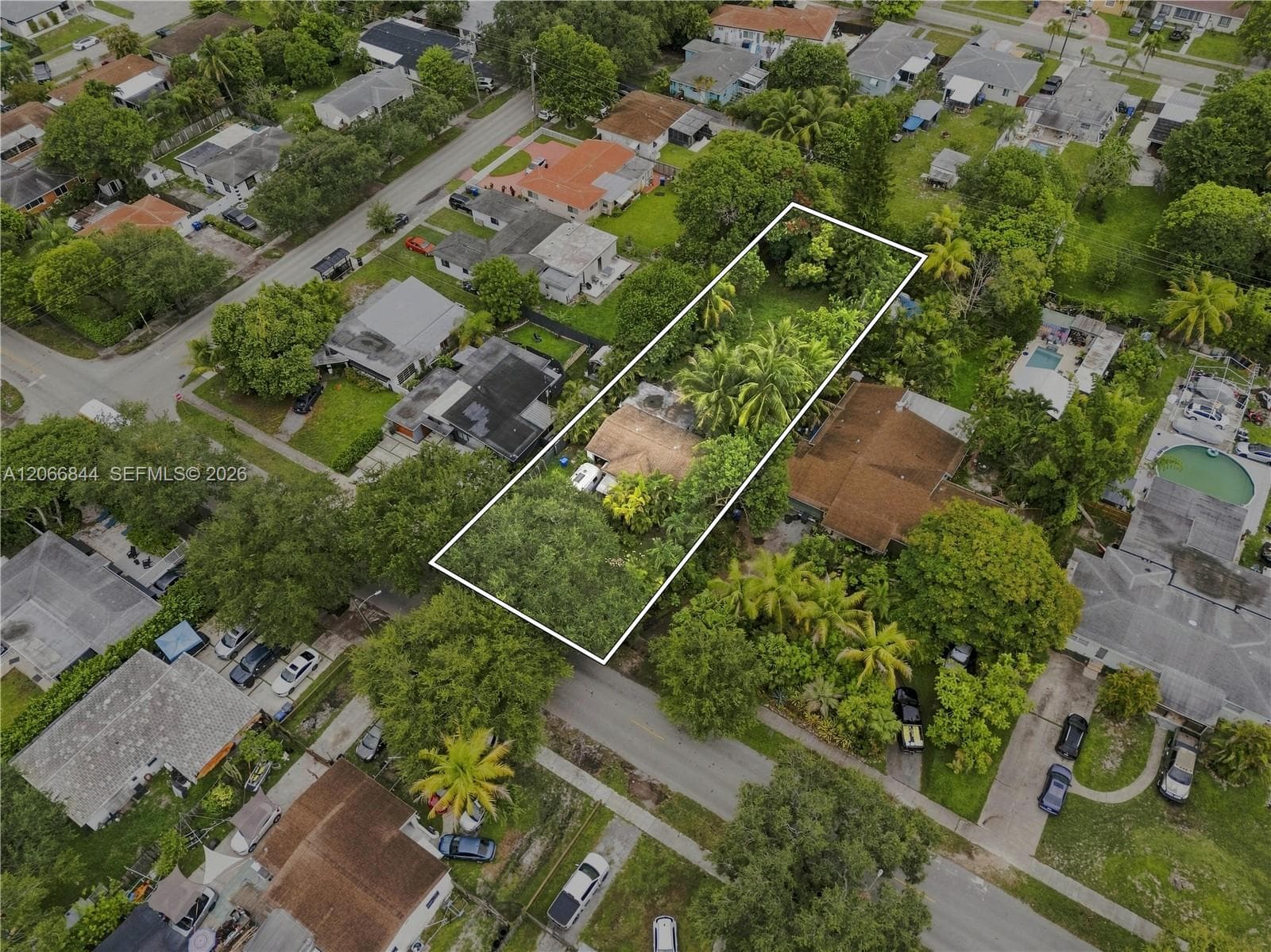 2541 Washington St, Hollywood FL 33020 - Hollywood, FL - Photo 1