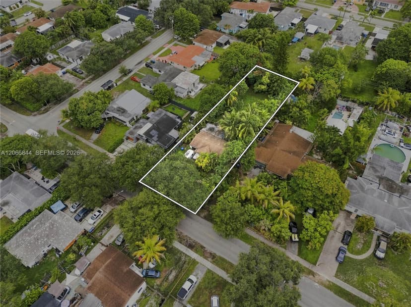 2541 Washington St, Hollywood FL 33020
