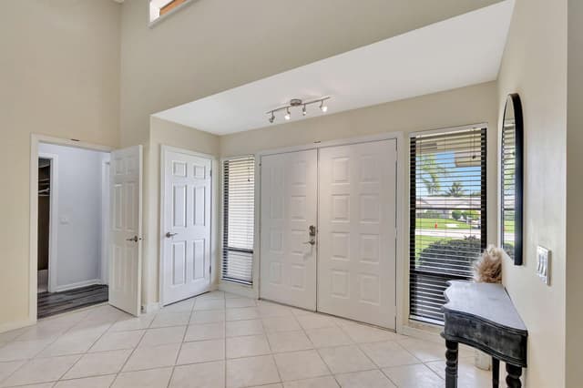 88 Pinehill Trail E, Tequesta FL 33469 - Tequesta, FL - Photo 4