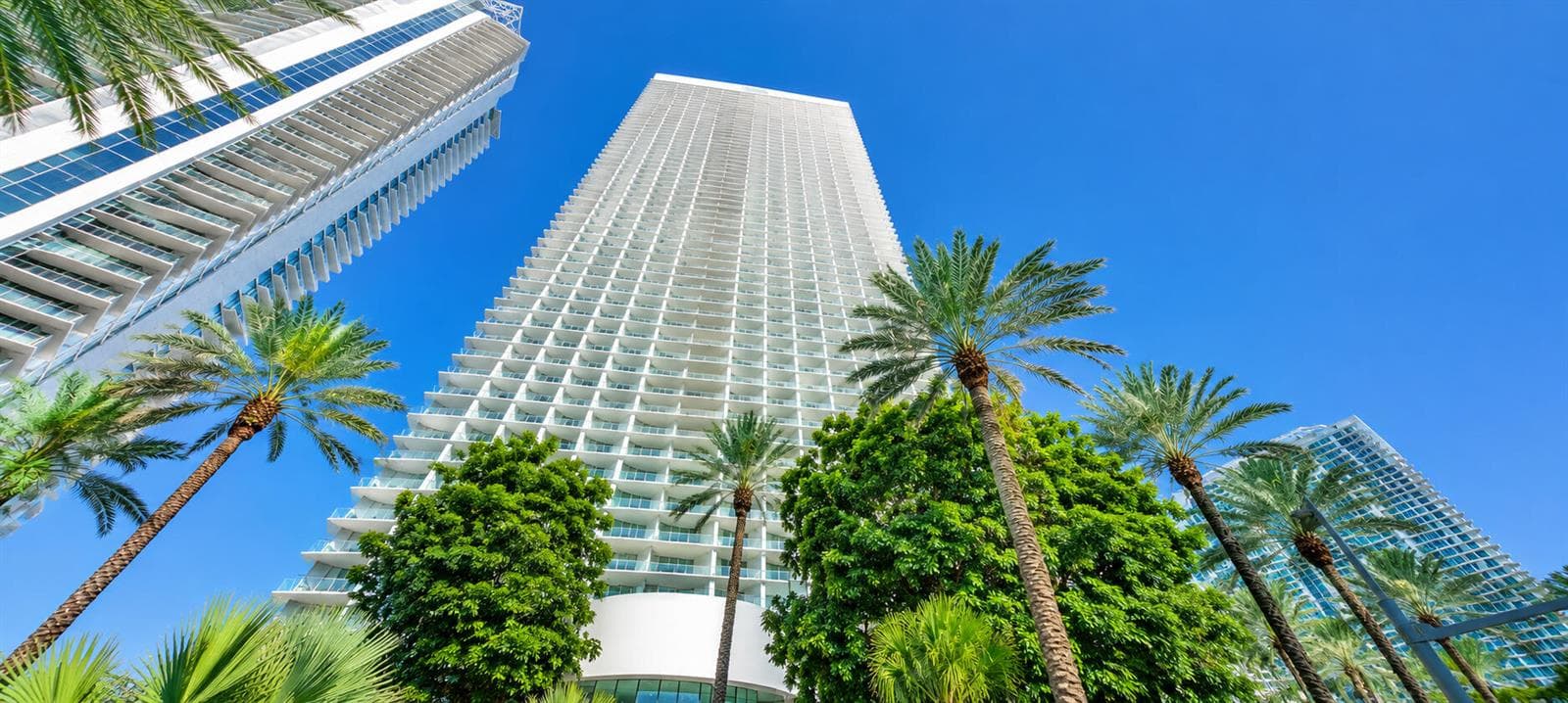 16901 Collins Avenue # 3002, Sunny Isles Beach FL 33160
