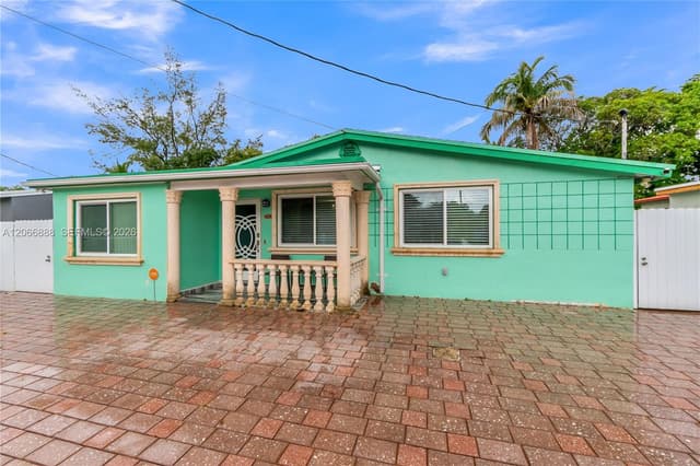 1490 NE 151st Ter, North Miami Beach FL 33162 - North Miami Beach, FL - Photo 5