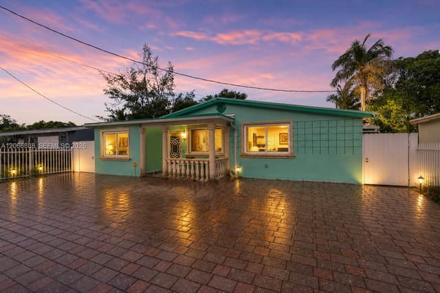1490 NE 151st Ter, North Miami Beach FL 33162 - North Miami Beach, FL - Photo 4