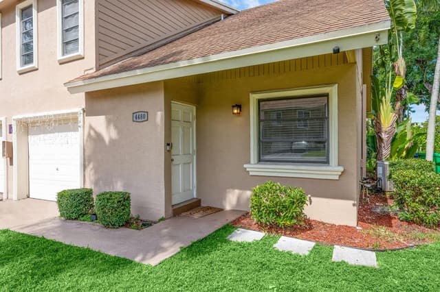 4470 NW 109TH Terrace, Coral Springs FL 33065 - Coral Springs, FL - Photo 3