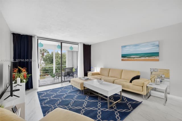 2801 Somerset Dr # 205, Lauderdale Lakes FL 33311 - Lauderdale Lakes, FL - Photo 5
