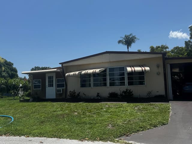 6165 N joshua Lane, Lantana FL 33462 - Lantana, FL - Photo 2