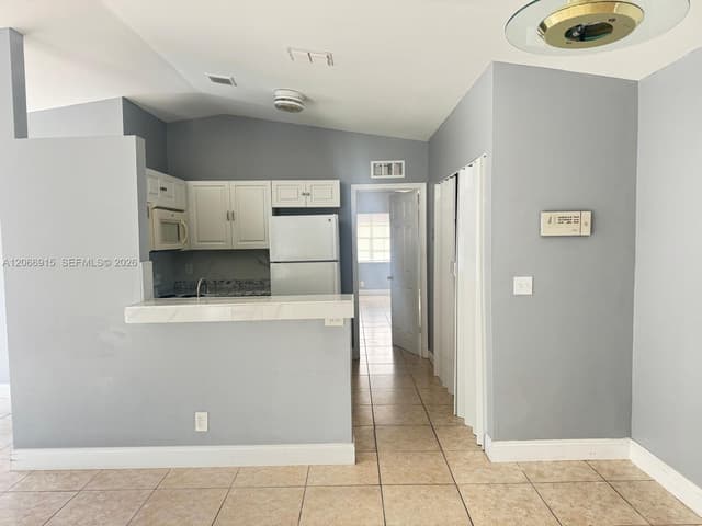 1234 SW 71st Ter, North Lauderdale FL 33068 - North Lauderdale, FL - Photo 6