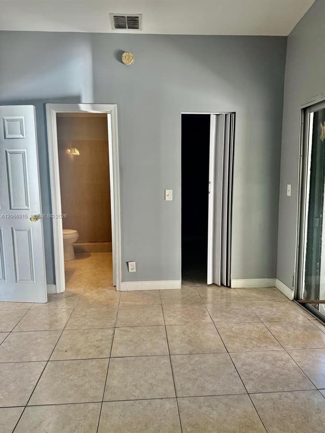 1234 SW 71st Ter, North Lauderdale FL 33068 - North Lauderdale, FL - Photo 7