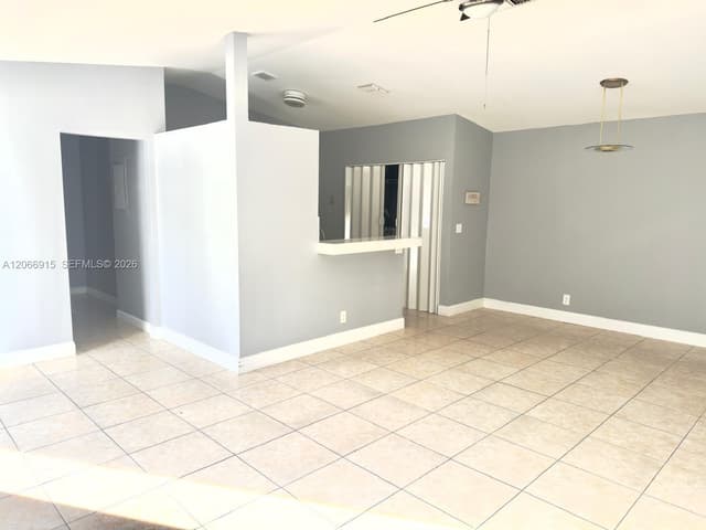 1234 SW 71st Ter, North Lauderdale FL 33068 - North Lauderdale, FL - Photo 3