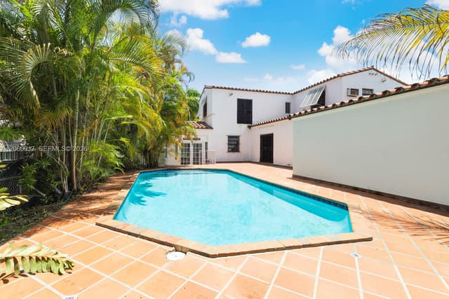 621 NE 57th St, Miami FL 33137 - Miami, FL - Photo 3
