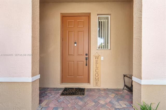 2410 Seminole Palms Dr, Green Acres FL 33463 - Green Acres, FL - Photo 2
