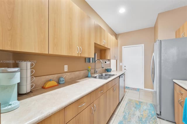 2410 Seminole Palms Dr, Green Acres FL 33463 - Green Acres, FL - Photo 6