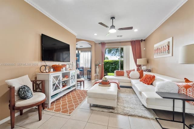 2410 Seminole Palms Dr, Green Acres FL 33463 - Green Acres, FL - Photo 3