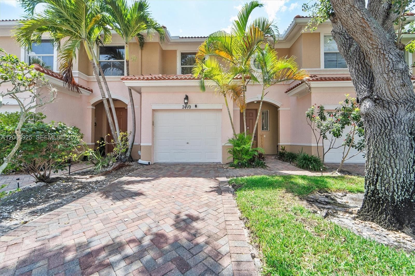2410 Seminole Palms Dr, Green Acres FL 33463 - Green Acres, FL - Photo 1
