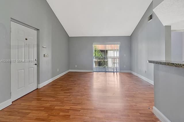 18830 NW 57th Ave # 304, Hialeah FL 33015 - Hialeah, FL - Photo 5