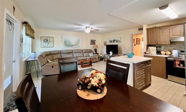 131 Andover F, West Palm Beach FL 33417 - West Palm Beach, FL - Photo 3