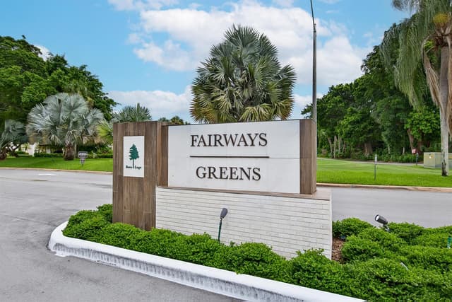 7956 Eastlake Drive Unit 16b, Boca Raton FL 33433 - Boca Raton, FL - Photo 2