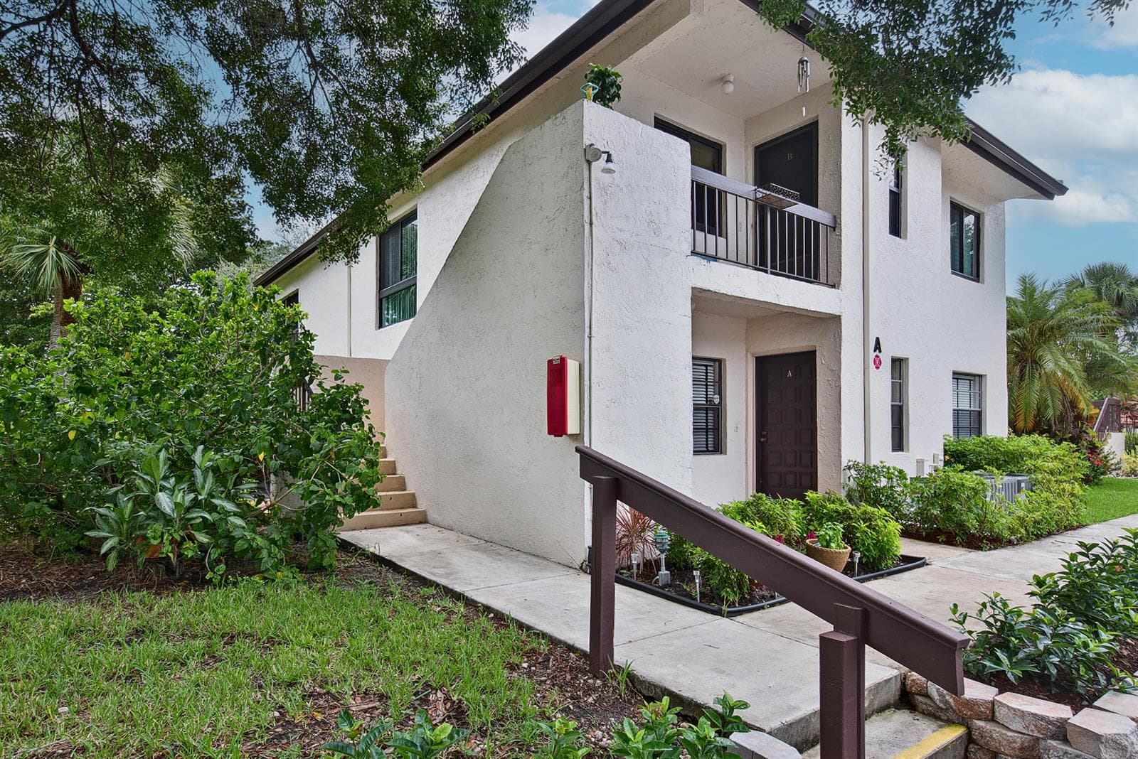 7956 Eastlake Drive Unit 16b, Boca Raton FL 33433 - Boca Raton, FL - Photo 1
