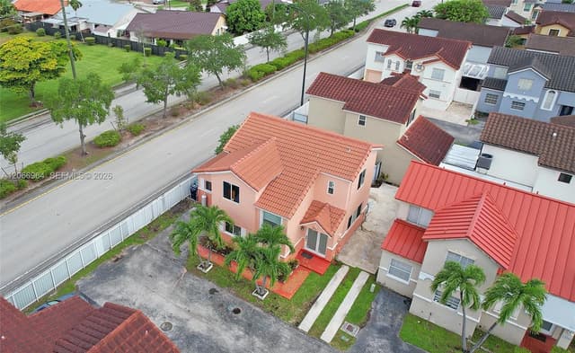 12693 NW 8th Ter, Miami FL 33182 - Miami, FL - Photo 2