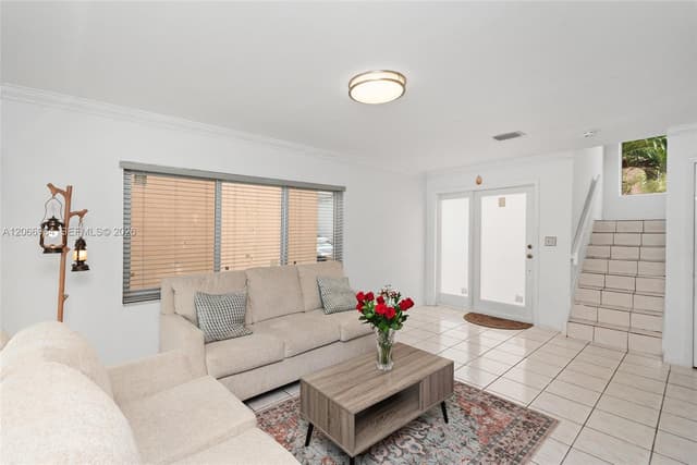 12693 NW 8th Ter, Miami FL 33182 - Miami, FL - Photo 7