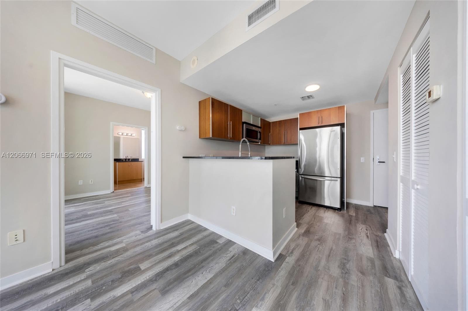 300 S Biscayne Blvd # 2911, Miami FL 33131 - Miami, FL - Photo 1