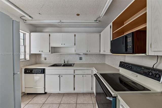 2491 SW 82nd Ave # 310, Davie FL 33324 - Davie, FL - Photo 7