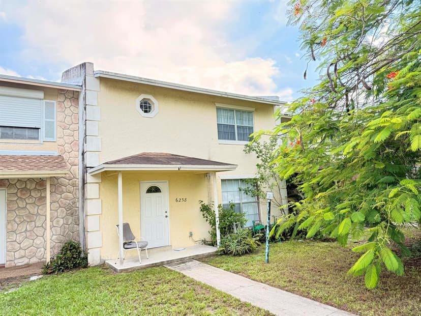 6238 SW 7th Street, Margate FL 33068