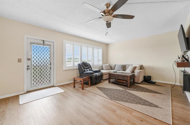 4087 Newport S, Deerfield Beach FL 33442 - Deerfield Beach, FL - Photo 6