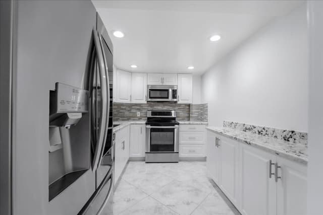 5280 NW 2nd Avenue # 15, Boca Raton FL 33487 - Boca Raton, FL - Photo 6