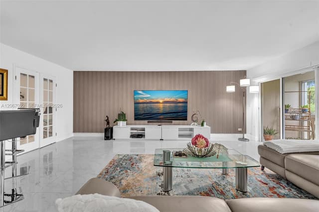 800 NE 195th St # 220, Miami FL 33179 - Miami, FL - Photo 3