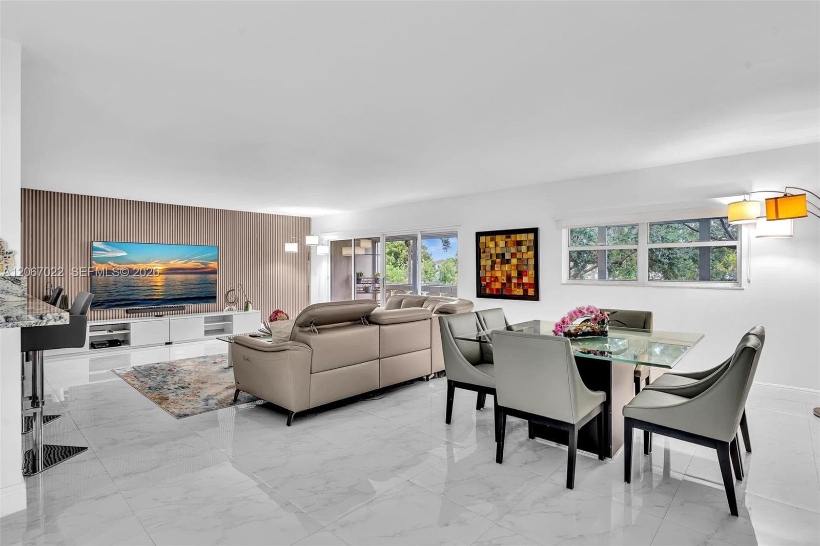 800 NE 195th St # 220, Miami FL 33179 - Miami, FL - Photo 1