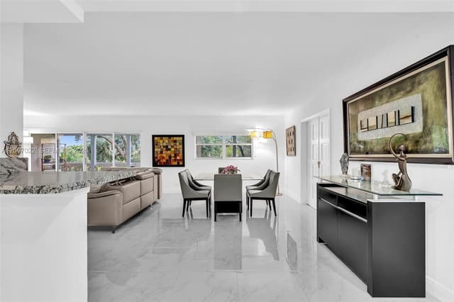 800 NE 195th St # 220, Miami FL 33179 - Miami, FL - Photo 4