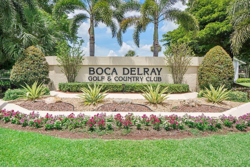5055 Oak Hill Lane # 213, Delray Beach FL 33484
