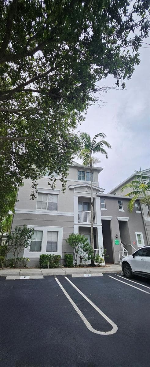1110 E Shoma Drive E # 423, Royal Palm Beach FL 33414 - Royal Palm Beach, FL - Photo 2