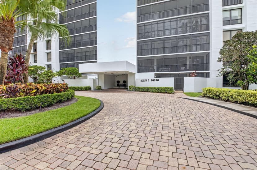 20090 Boca West Drive Apt # 361, Boca Raton FL 33434