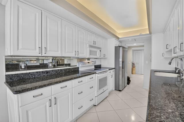 20090 Boca West Drive Apt # 361, Boca Raton FL 33434 - Boca Raton, FL - Photo 5