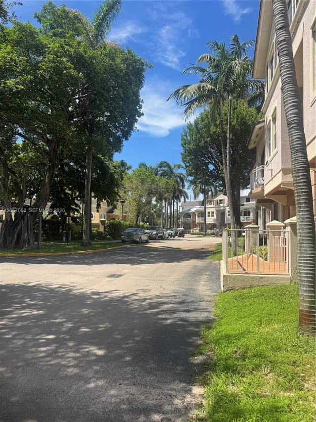 8826 W Flagler St # 115, Miami FL 33174 - Miami, FL - Photo 4