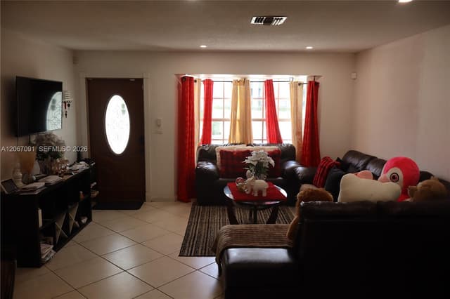 6327 NW 19th Ct, Margate FL 33063 - Margate, FL - Photo 2