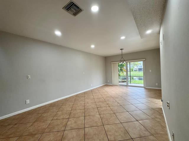 1877 DISCOVERY Way, Deerfield Beach FL 33442 - Deerfield Beach, FL - Photo 4