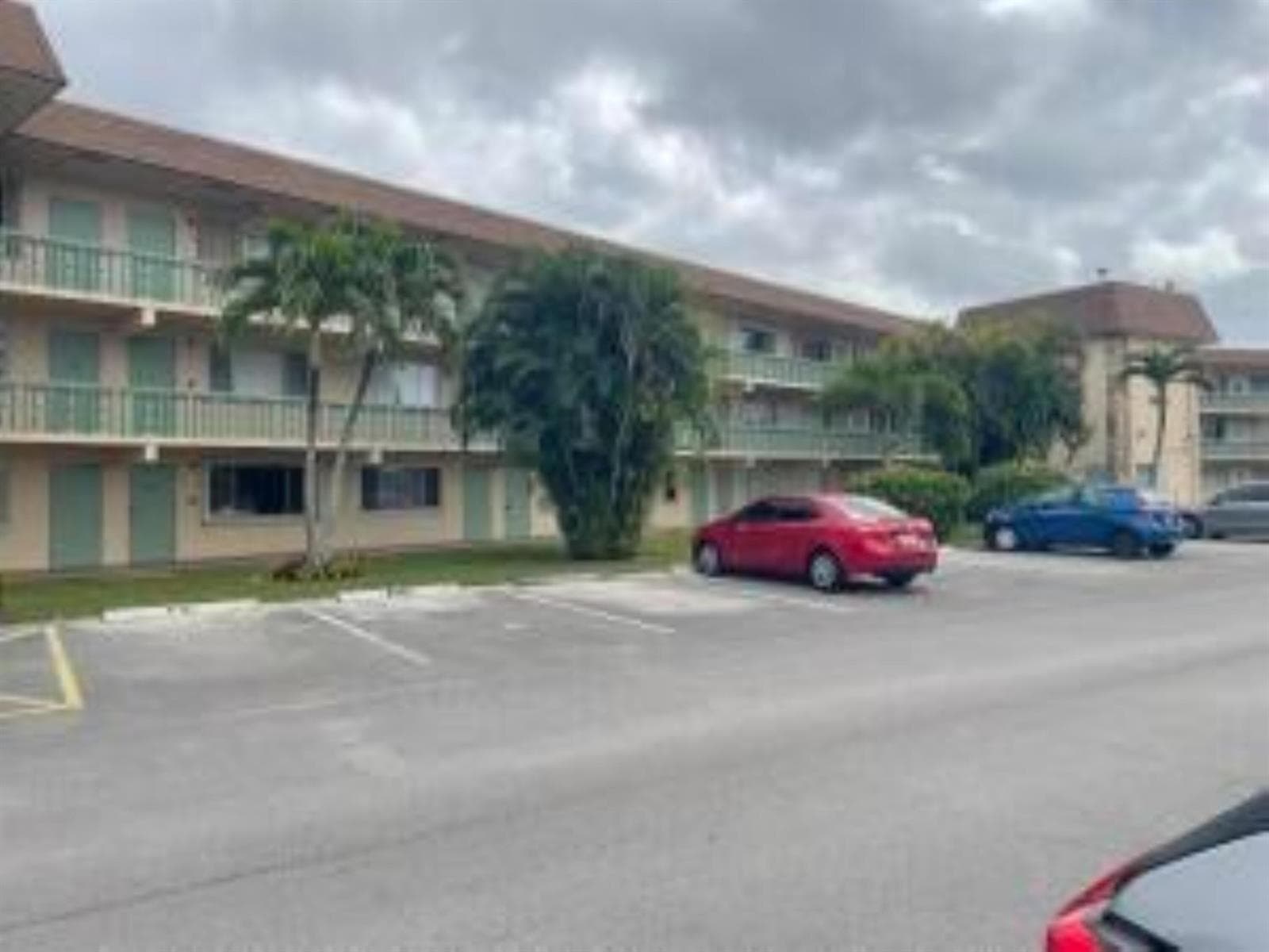 400 Village Green Circle W # 202, Palm Springs FL 33461 - Palm Springs, FL - Photo 1